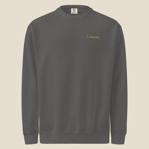 Crewneck, Pepper, front: the double slanted line mark and Mayvick stitched in Old Gold at the left chest.